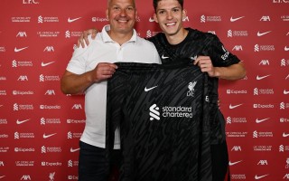 星空体育app-英超联赛中英格兰籍球员数量及作用再探讨